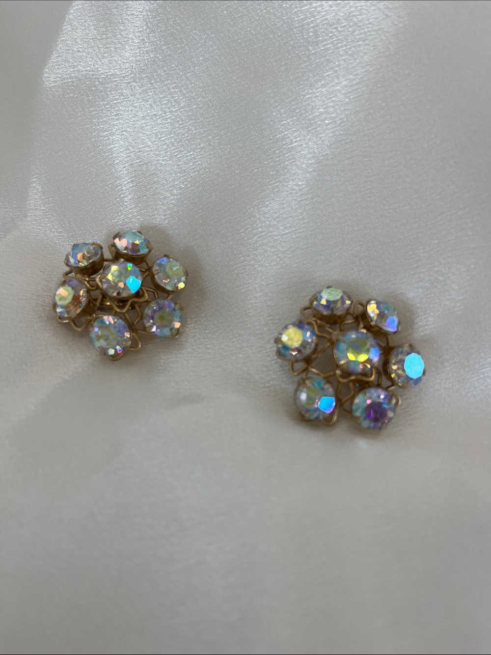Vogue signed Crystal/AB Cluster- Intricate Gold Toned setting - Picture 2 of 5
